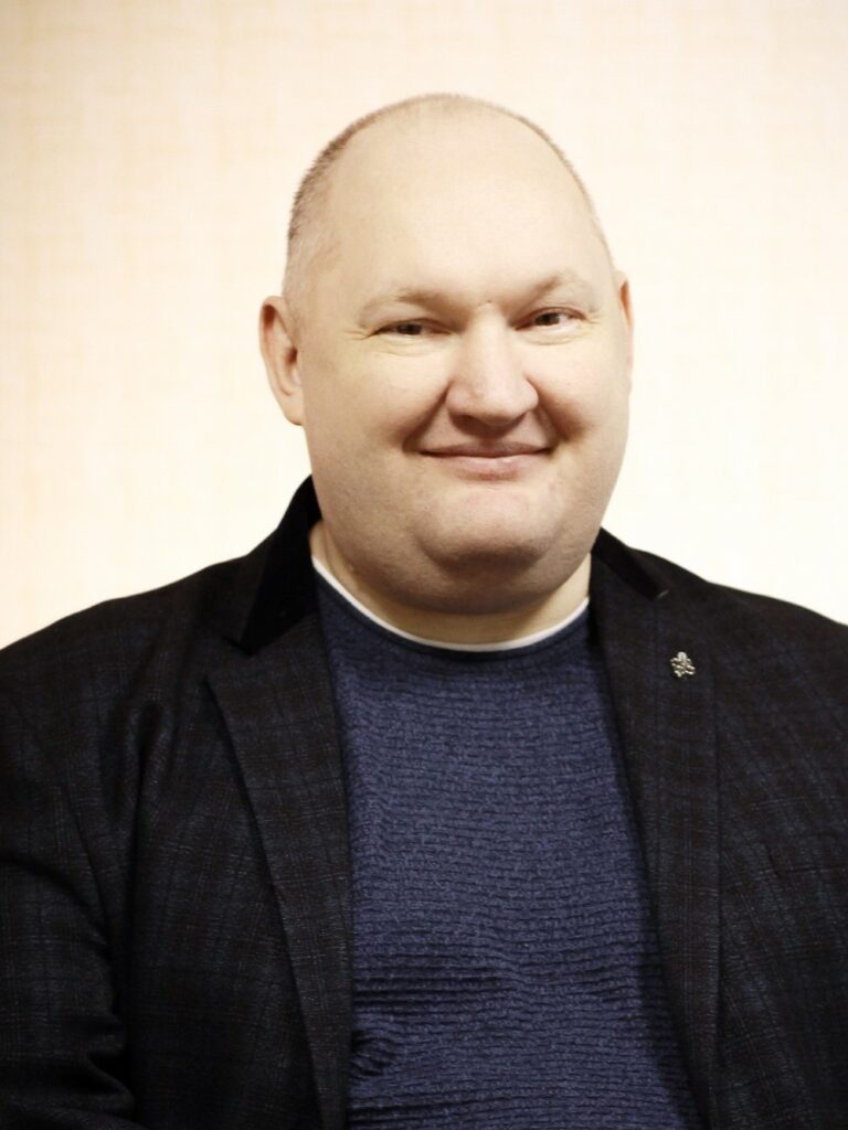 Guzeev dmitrij 768x1024